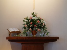 Special wedding flowers for the service
